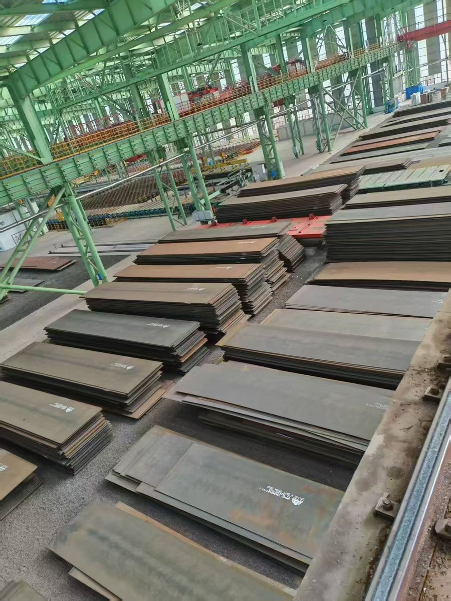 Wear resistant steel