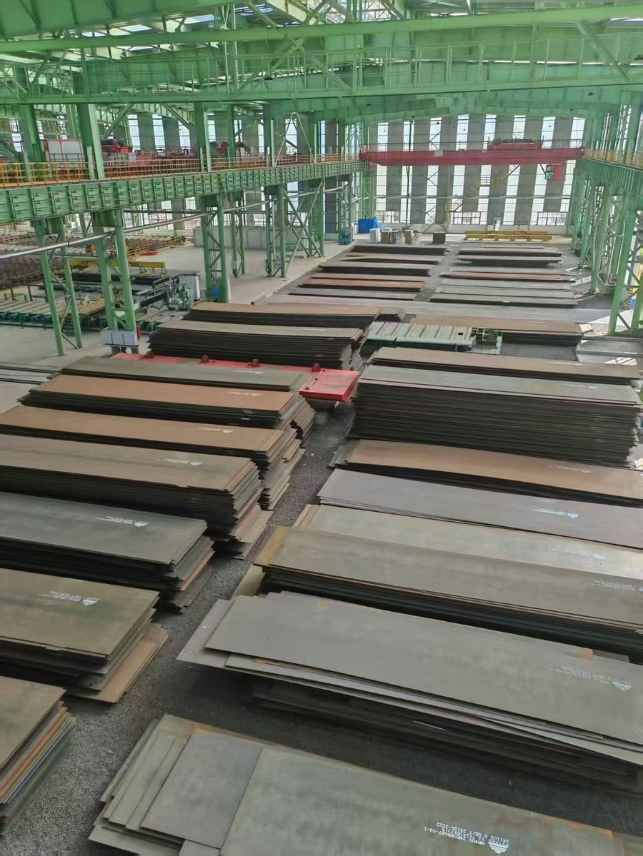 Wear resistant steel